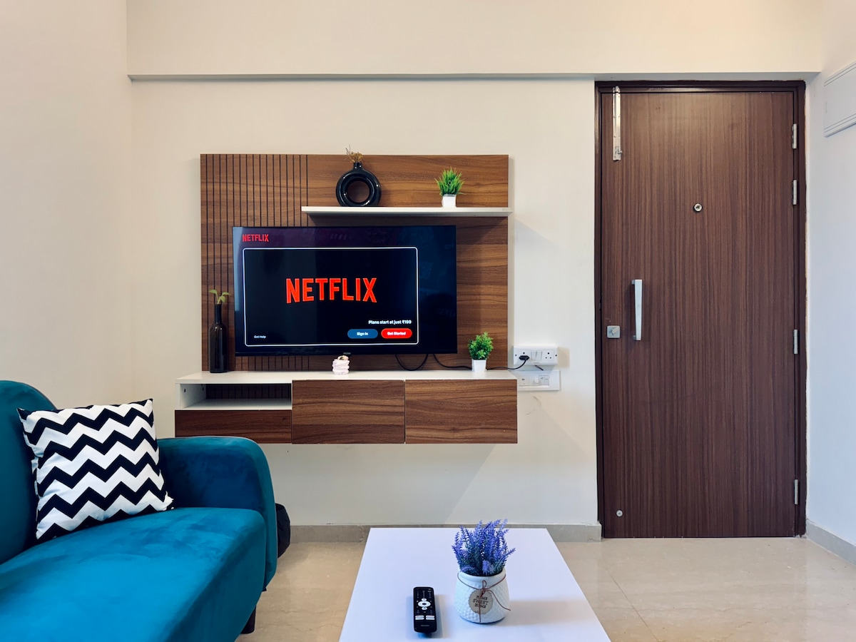 Skyline Bliss~Exclusive 1BR Suite nr Nesco/Nirlon